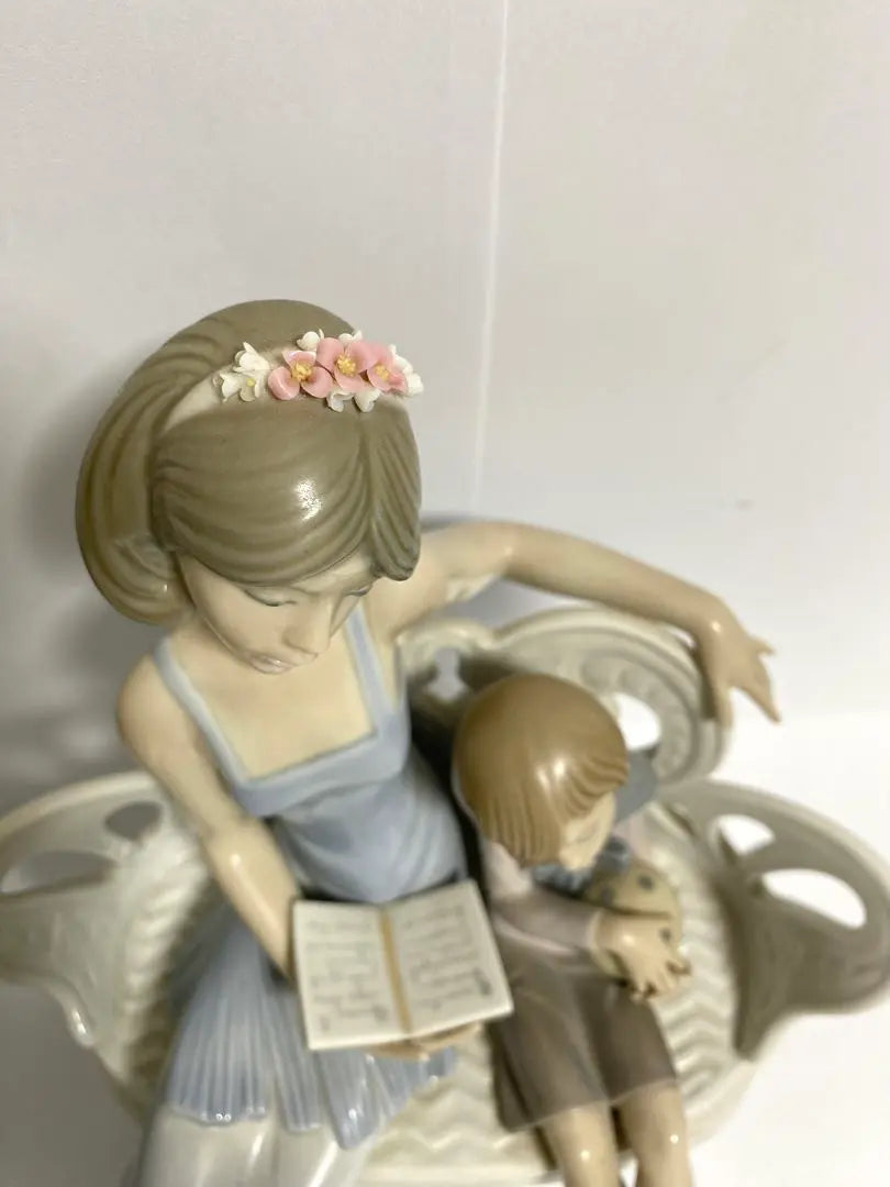 LLADRO 5721 Once Upon a Time