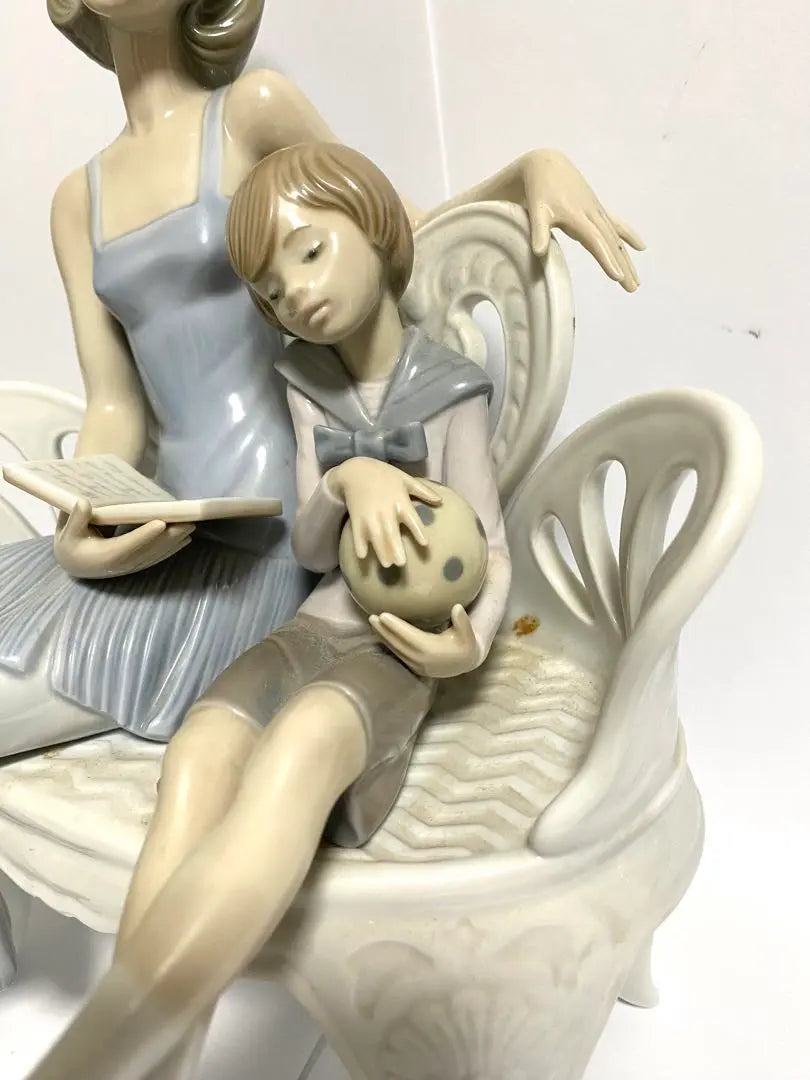 LLADRO 5721 Once Upon a Time