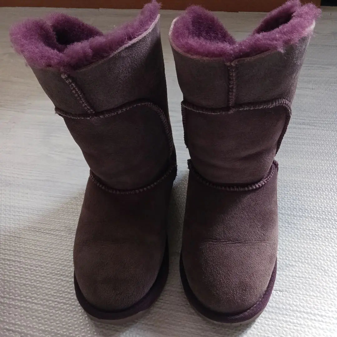 Botas de piel de oveja Emu 23 cm