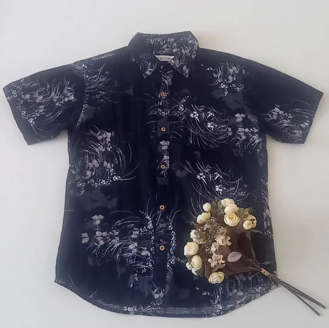 ✨Beautiful✨Men's Japanese pattern short sleeve shirt, size L