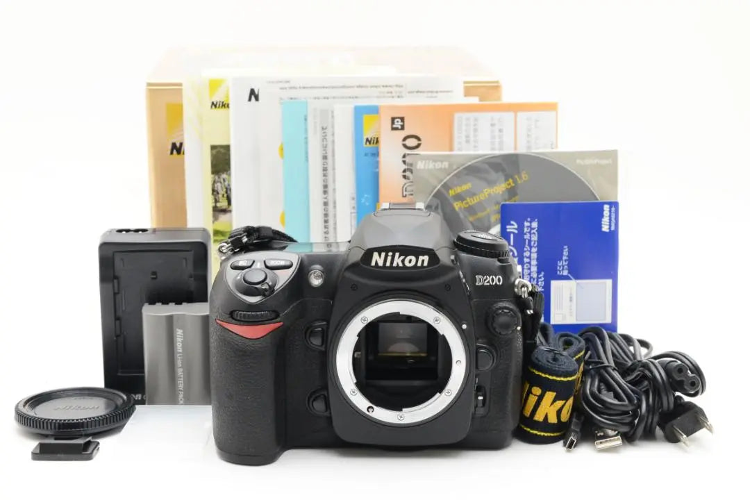 Super beautiful condition NIKON D200 with box, with instructions, number of shots: 8,505 B616