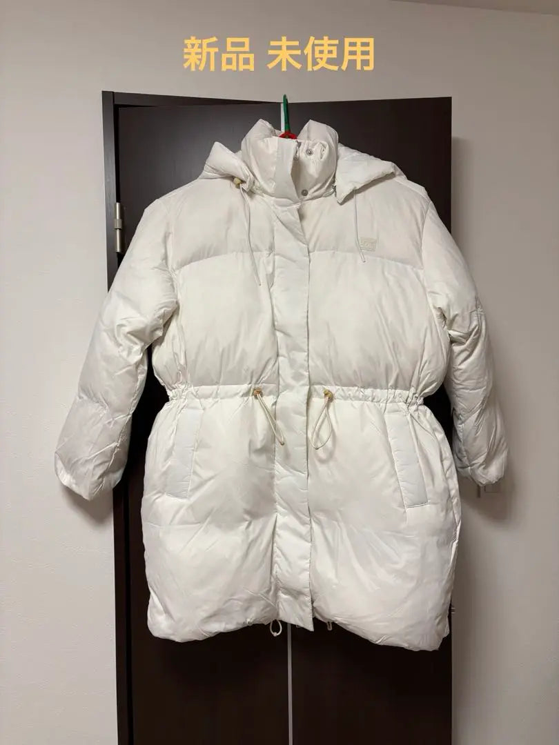 [New] [Unused] Levi's White Down Jacket