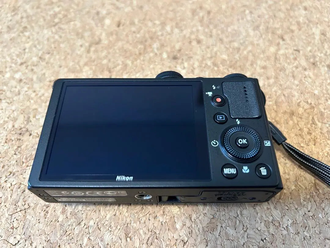 Good condition Nikon COOLPIX P330 with battery and 2 chargers