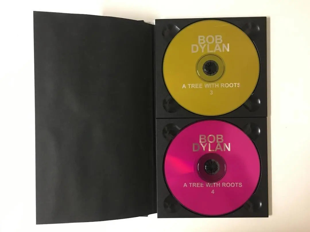 【CAJA DE 4CD】 BOB DYLAN / UN ÁRBOL CON RAÍCES