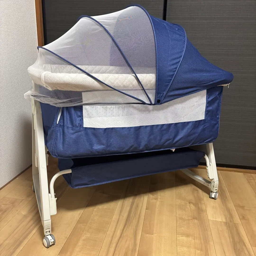 ③Navy baby bed height adjustable, bottom storage, with casters