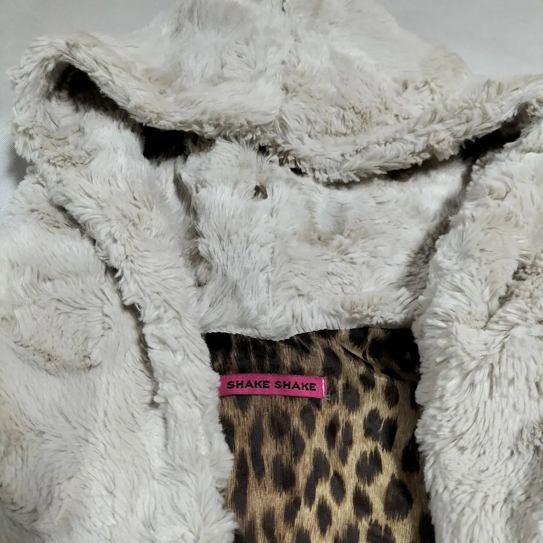 SHAKE SHAKE Leopard Hooded Fur Vest | SHAKE SHAKE レオパード フード付き ファー ベスト