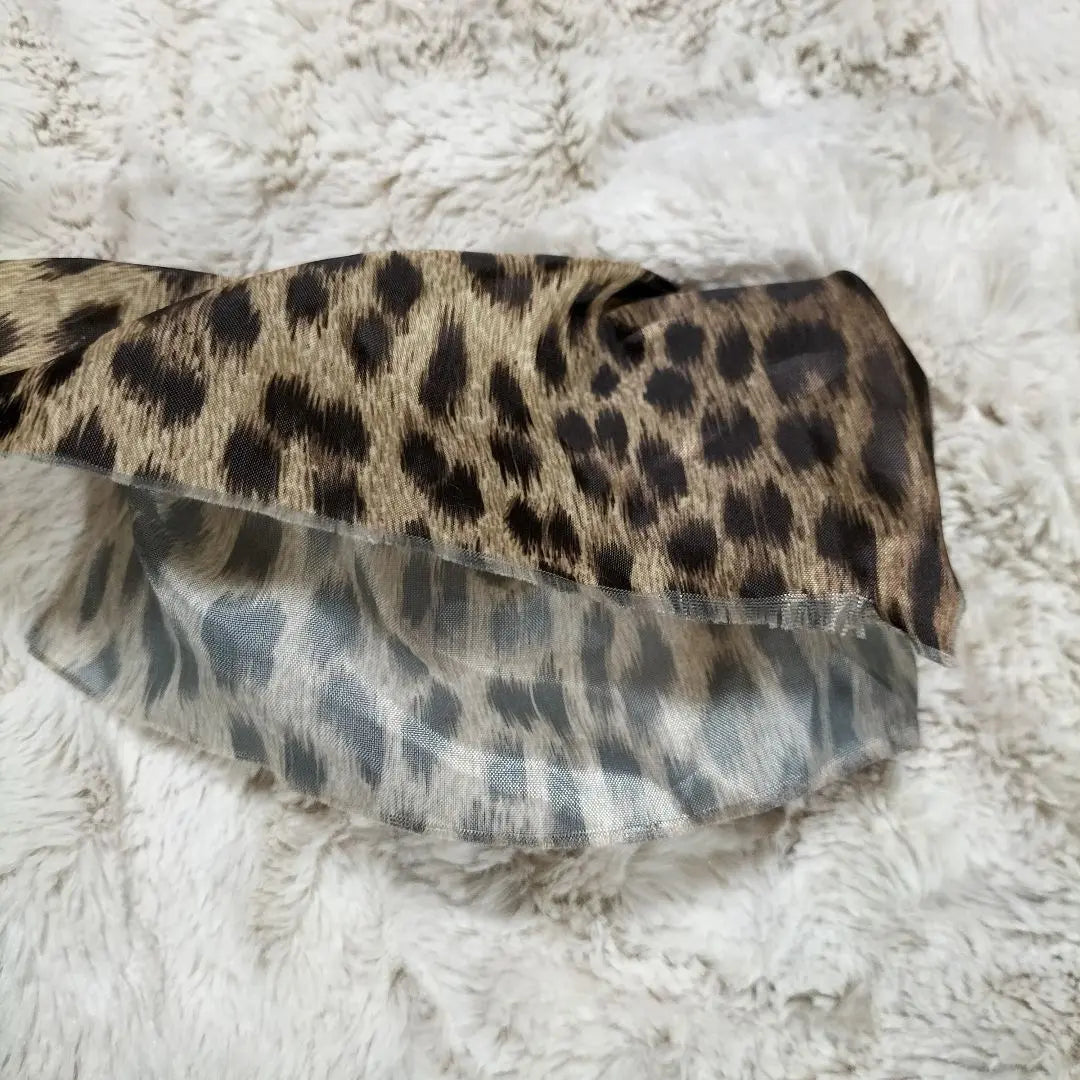 SHAKE SHAKE Leopard Hooded Fur Vest | SHAKE SHAKE レオパード フード付き ファー ベスト