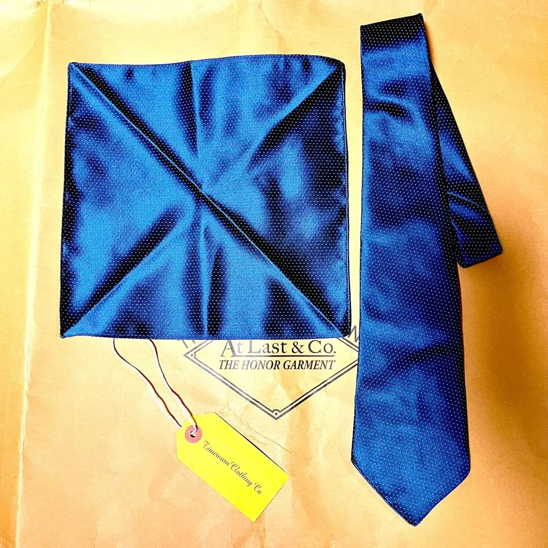 Rare item! AtLast & Co. Tie Handkerchief Chief Dot Blue Blue