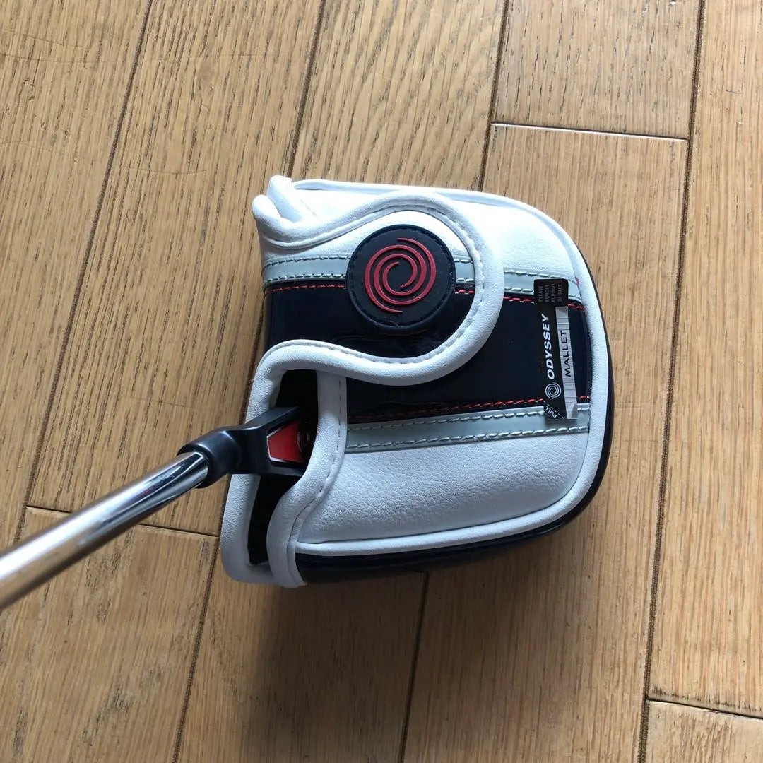 Putter Odyssey de 34 pulgadas (tipo mazo) con funda para la cabeza, casi sin uso