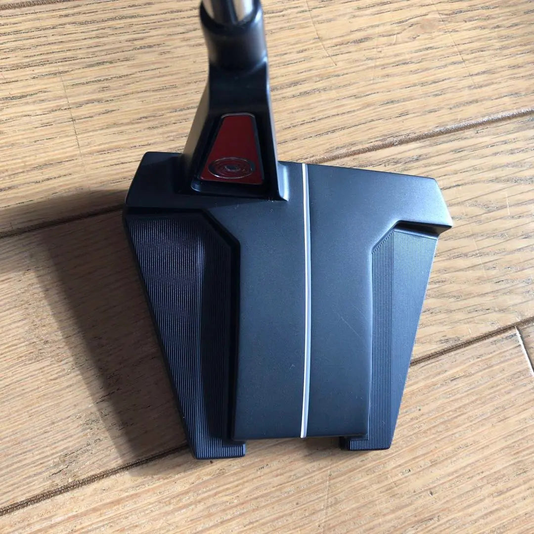 Odyssey 34 inch (mallet type) putter with head cover, close to unused