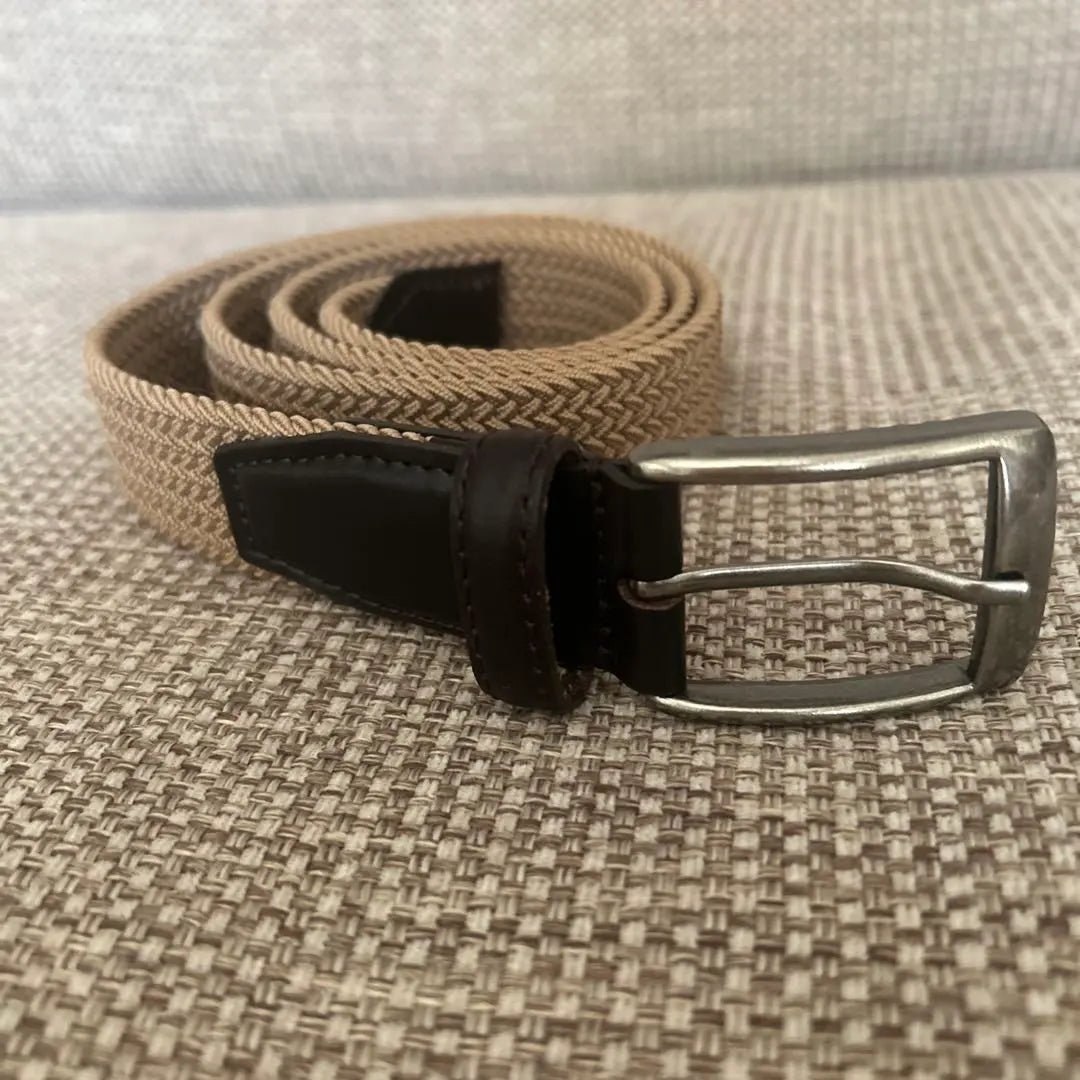 Original stretch belt that can be fastened in any position