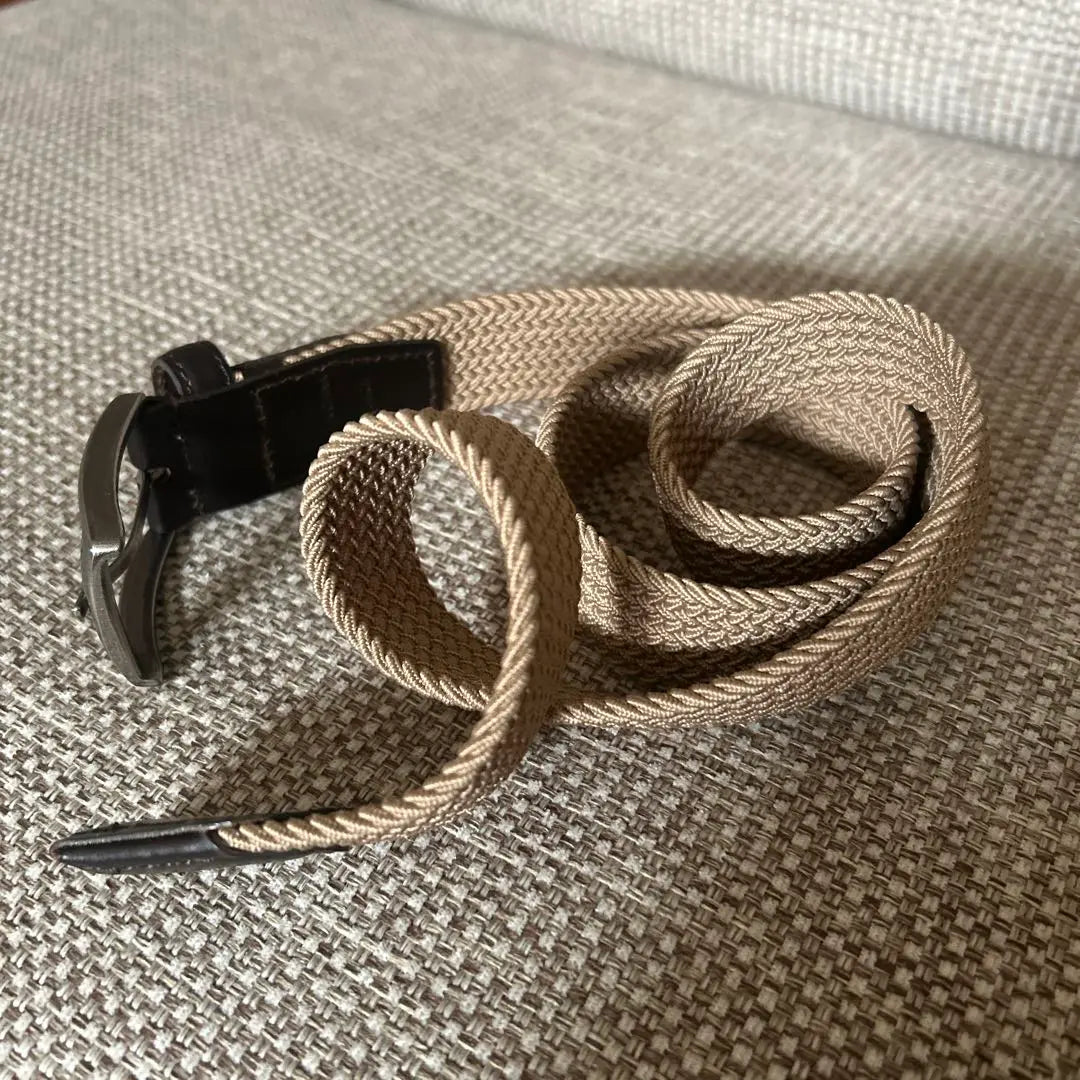 Original stretch belt that can be fastened in any position