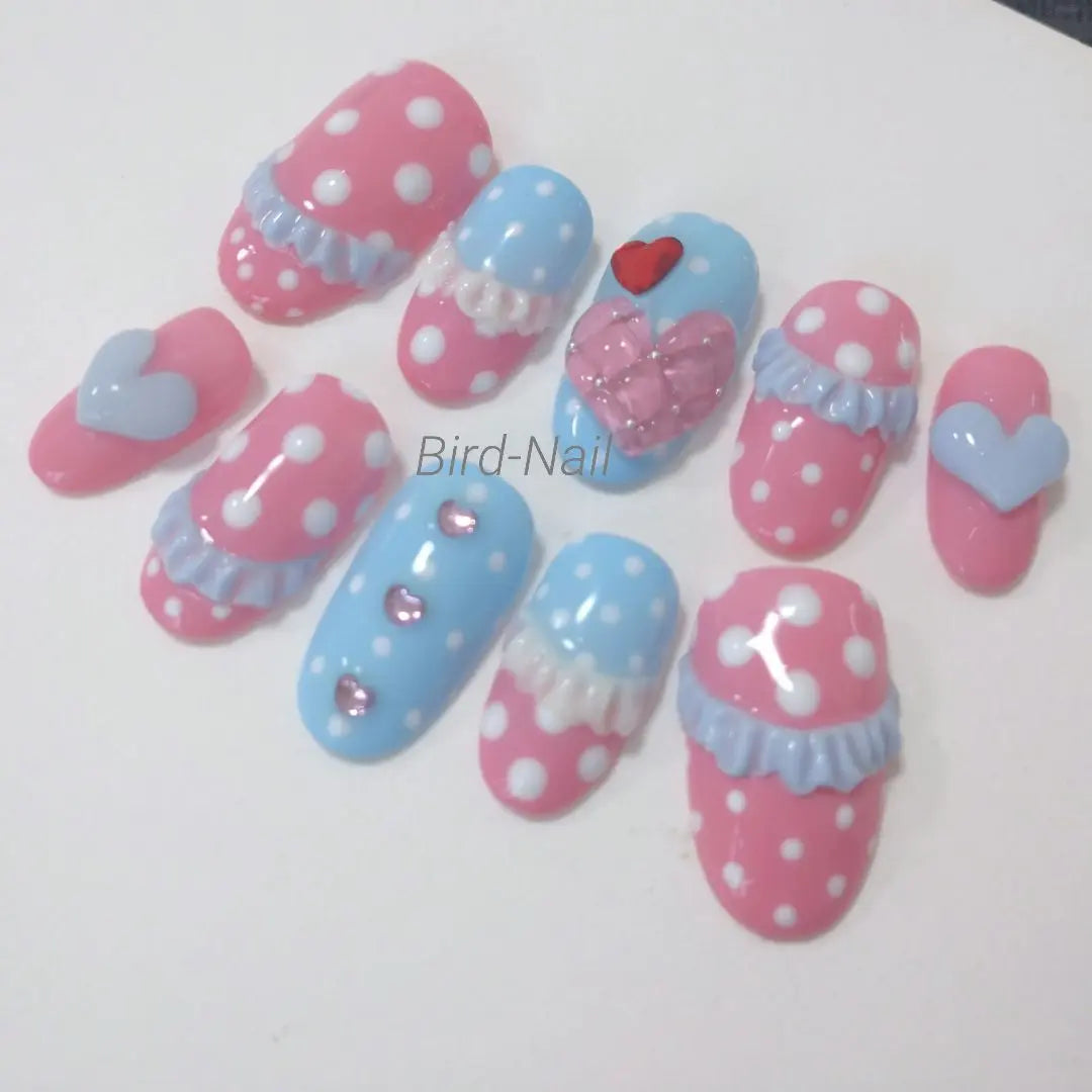 ① Palpalooza★Minnie-chan★Uñas con puntos