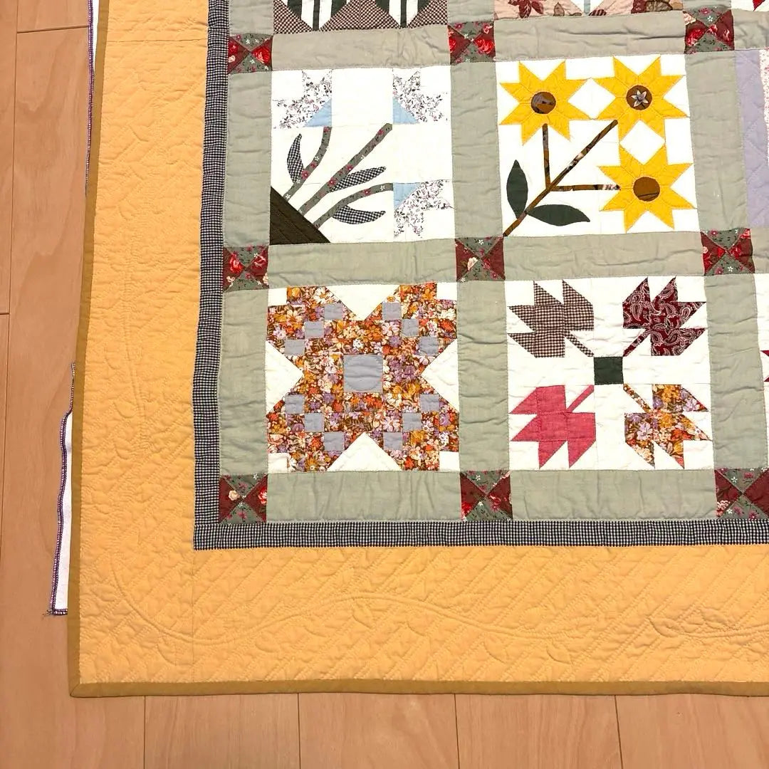 Tapiz de flores de patchwork hecho a mano, alto aprox. 132 cm x ancho aprox. 104 cm