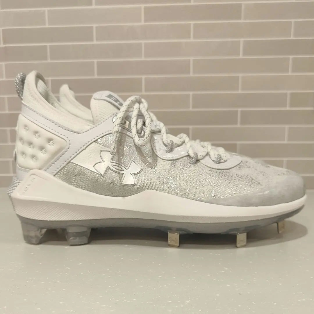 [Modelo Blythe Harper] Zapatillas de béisbol con clavos Under Armour, solo para el extranjero, 25 cm