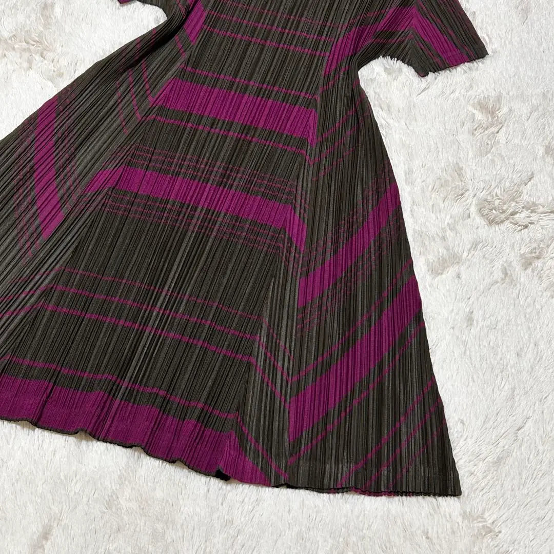 Pleats Please Issey Miyake Short sleeve All-over pattern Geometric pattern weave Dress