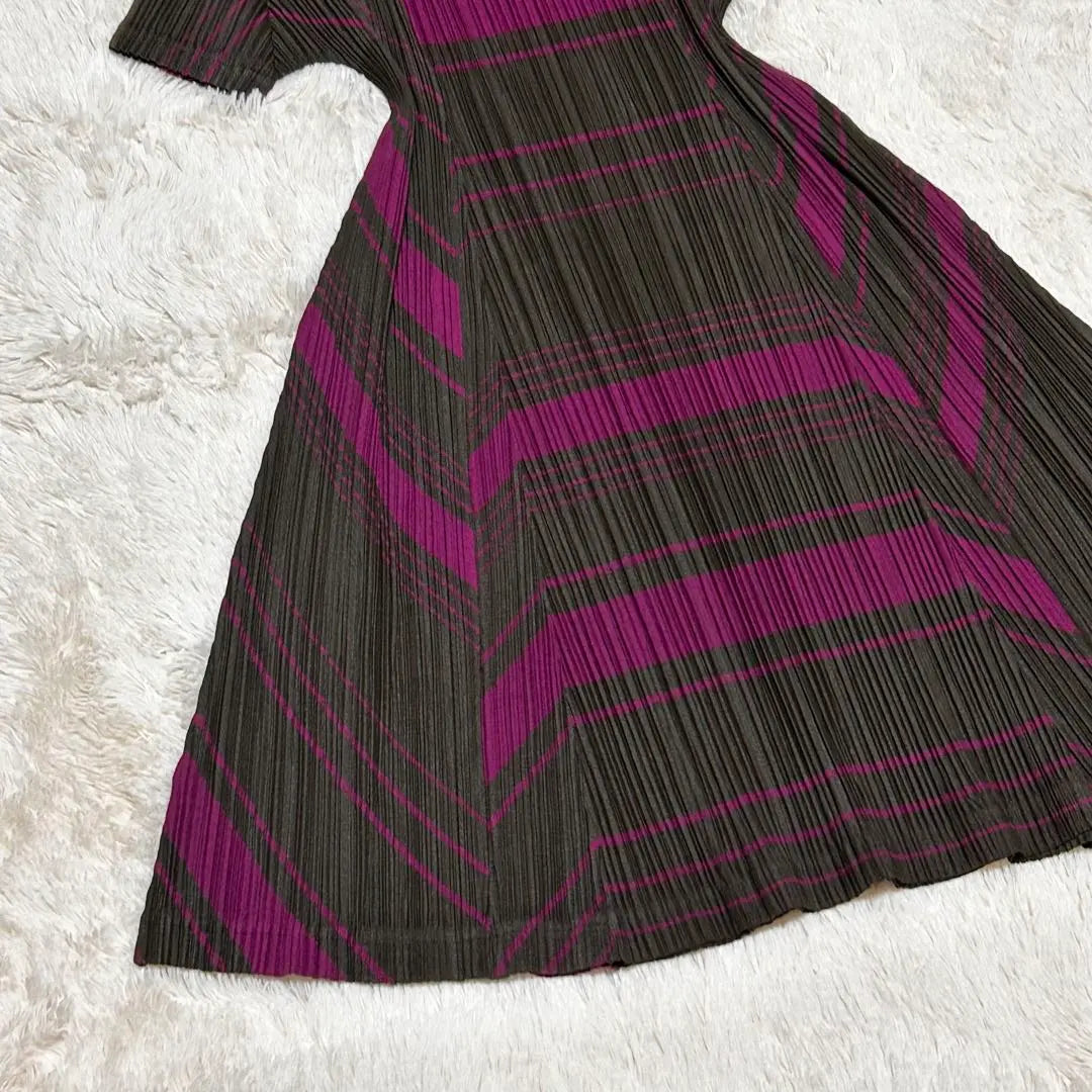 Pleats Please Issey Miyake Short sleeve All-over pattern Geometric pattern weave Dress