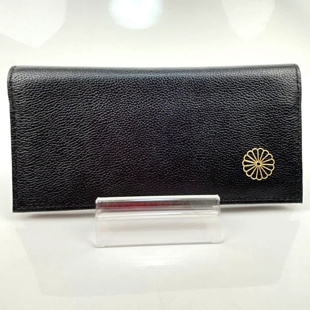 ✨ Super rare✨ Limited edition of the Imperial Palace East Garden, long wallet with chrysanthemum gate, genuine leather, black