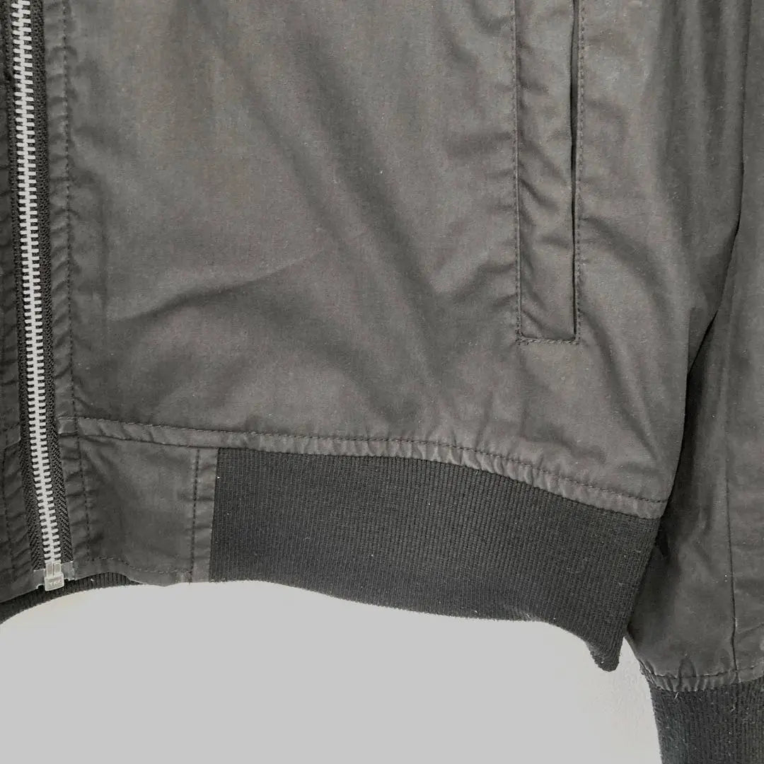 Número anterior (M) Chaqueta de vuelo MA-1 negra