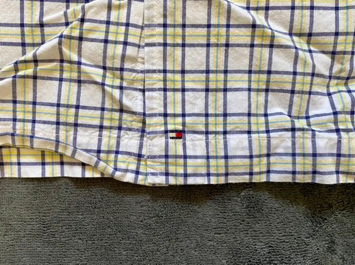 [Ropa usada] Camisa de cuadros con botones y manga corta de Tommy Hilfiger