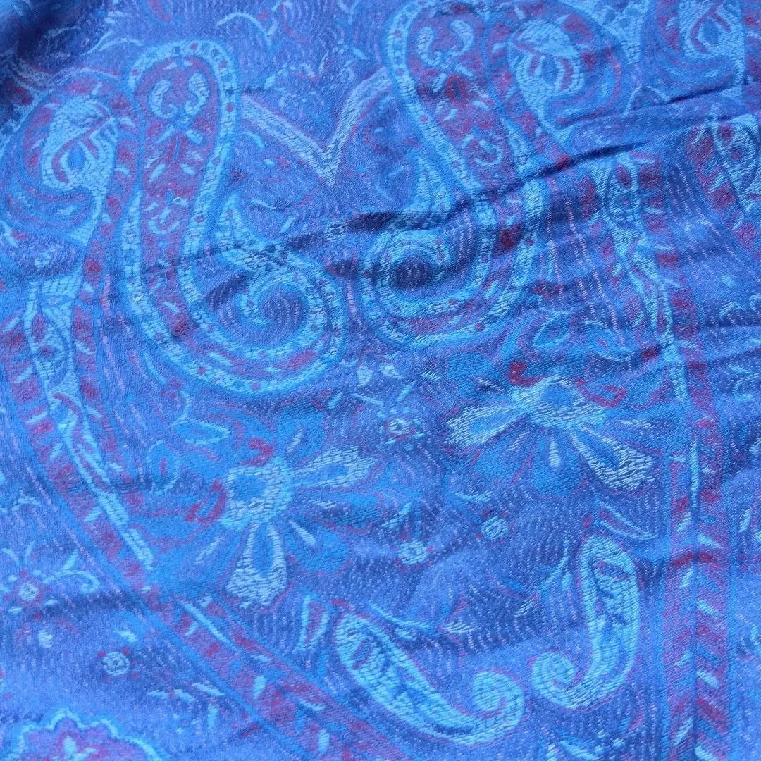 Good condition ✨Pashmina Paisley scarf Large stole High quality All-over pattern Fringe