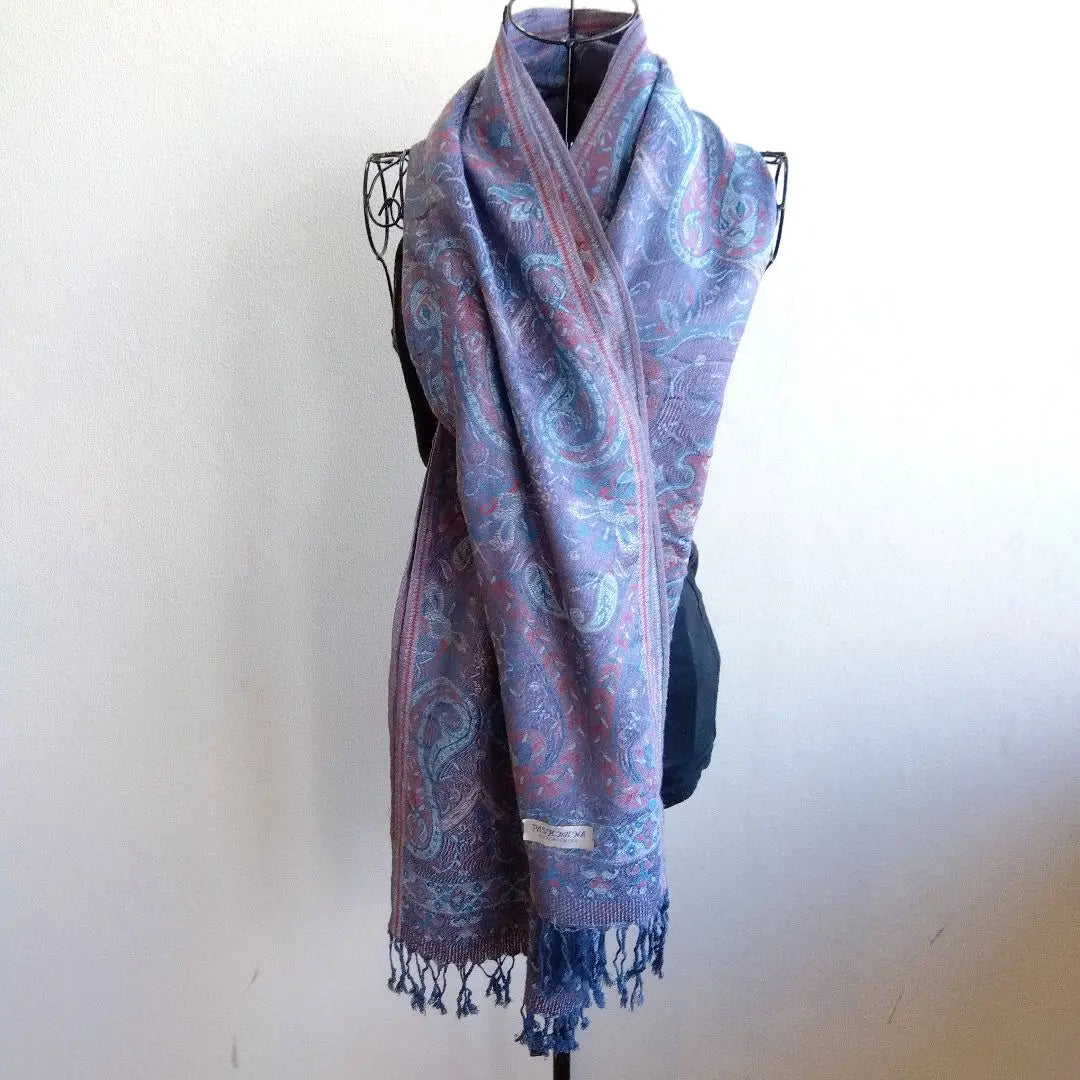 Good condition ✨Pashmina Paisley scarf Large stole High quality All-over pattern Fringe