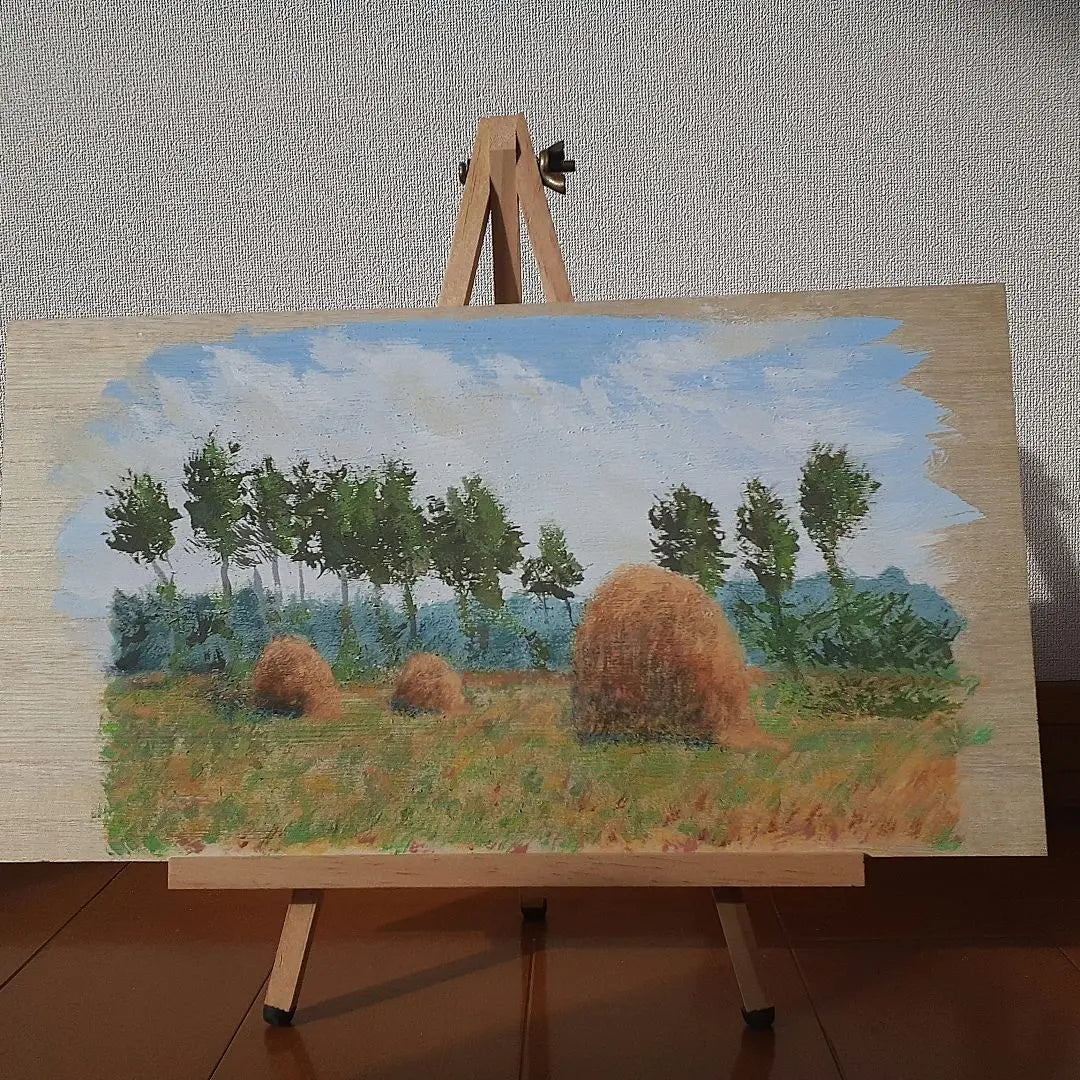 Acrylic hand-painted wooden easel included