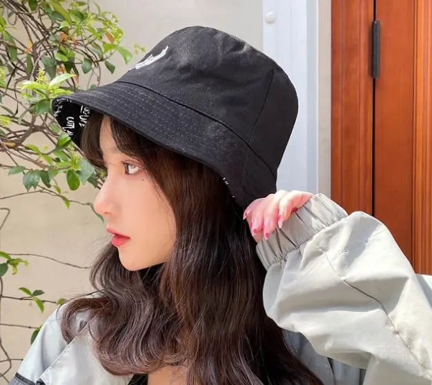 Very popular reversible hat for men and women bucket hat black street | 大人気　リバーシブル 帽子　メンズ＆レディース　バケットハット　黒　ストリート