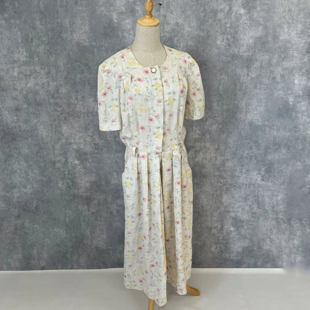 USA floral pattern dress, beautiful, elegant, equivalent to women's M