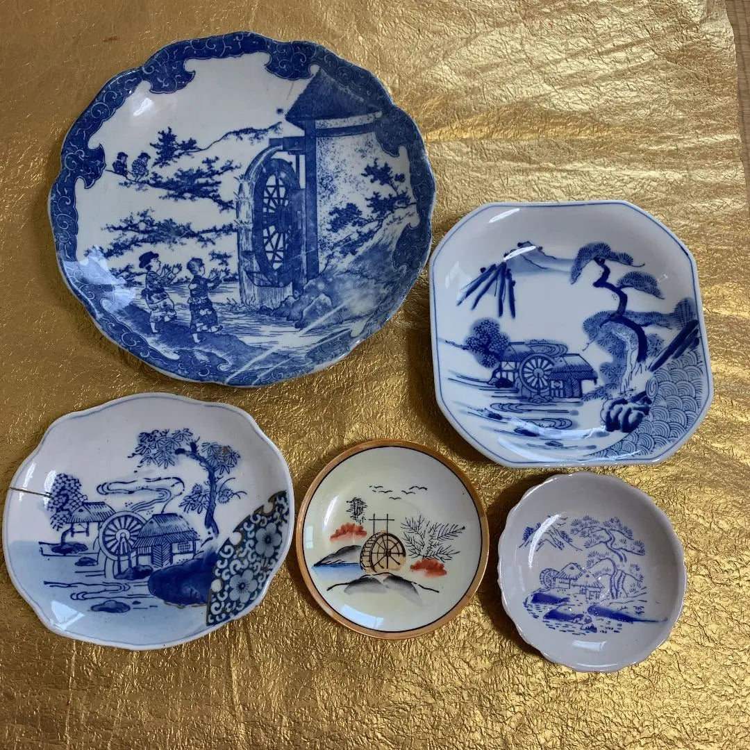 Waterwheel Collector Waterwheel Small plate Showa retro Japanese tableware with dyed and dyed