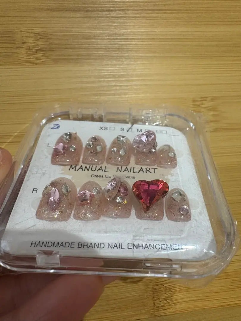 Juego de uñas con piedras en forma de corazón, talla S