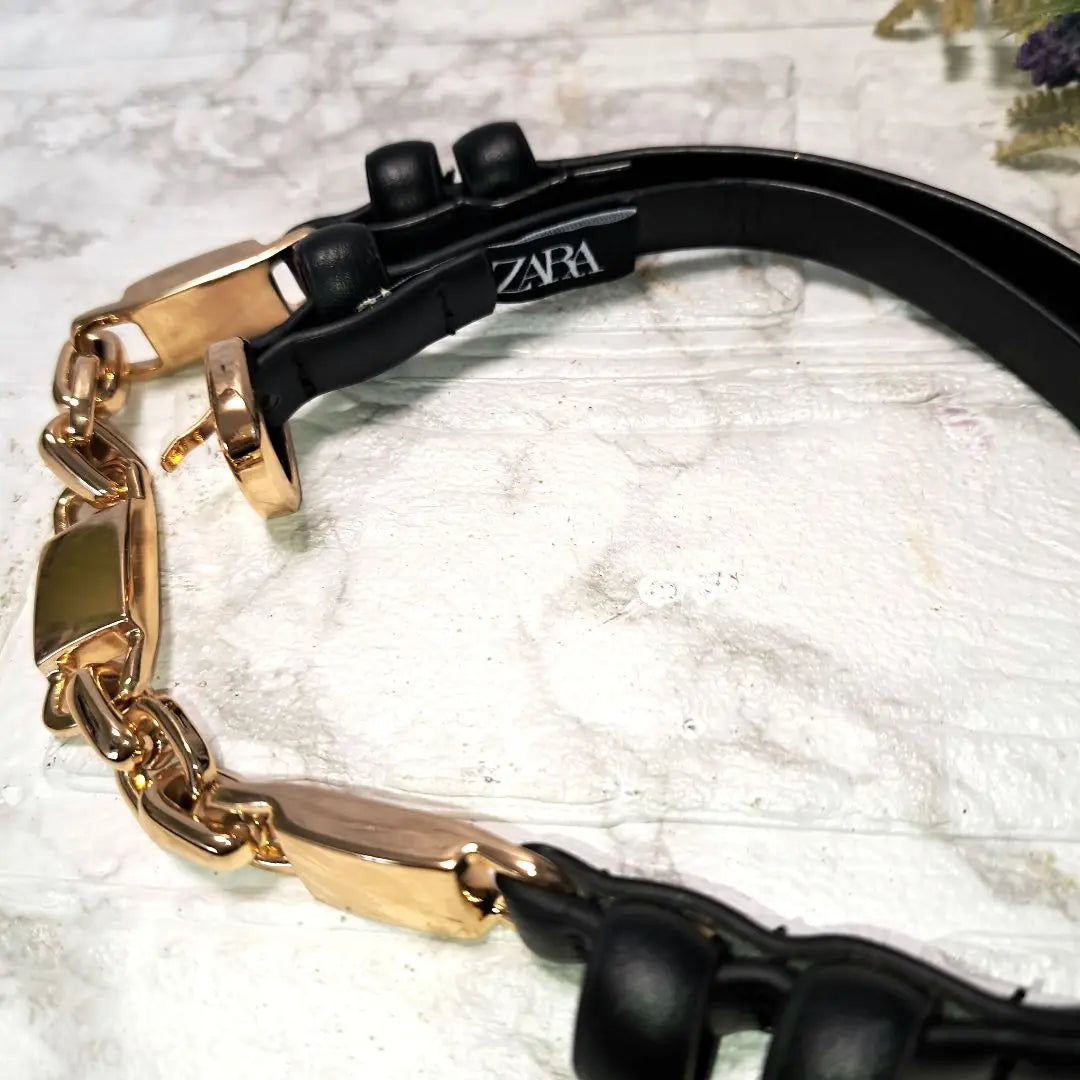 ✨ Beautiful condition✨ Wonderful✨ ZARA Chain Belt Black Leather Thin Belt 1cm