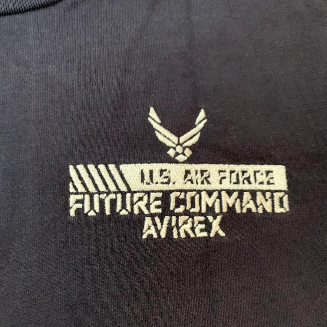 Camiseta bordada AVIREX Future Command cortar y coser L 6113282 | AVIREX 刺繍Tシャツ フーチャーコマンド カットソー L 6113282