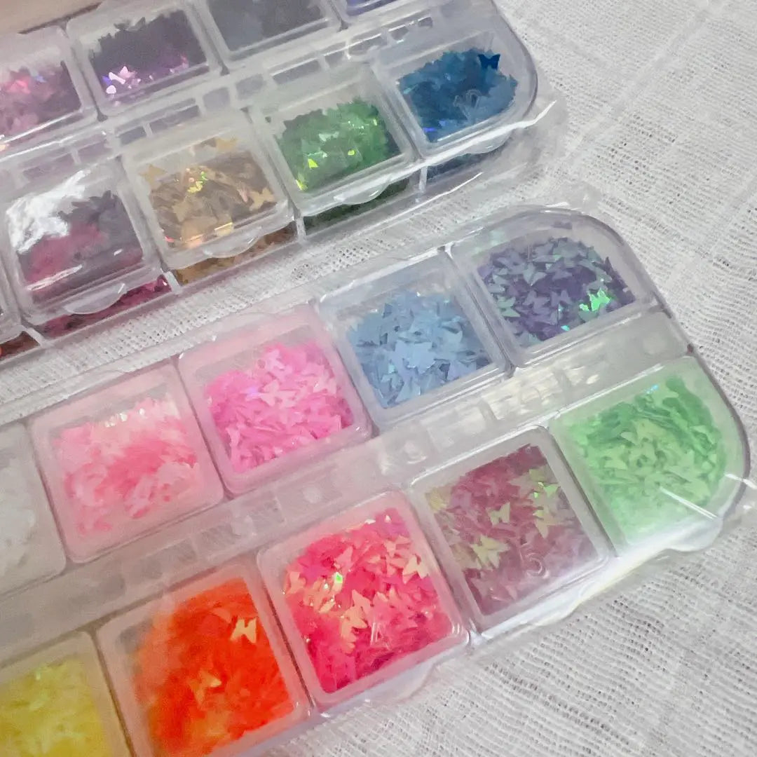 ⭐️Nail parts Butterfly 24 color ultra -thin nail art kit with one piece | ⭐️ ネイルパーツ　蝶　24色　極薄　ネイルアートキット　ピンセット１本付き