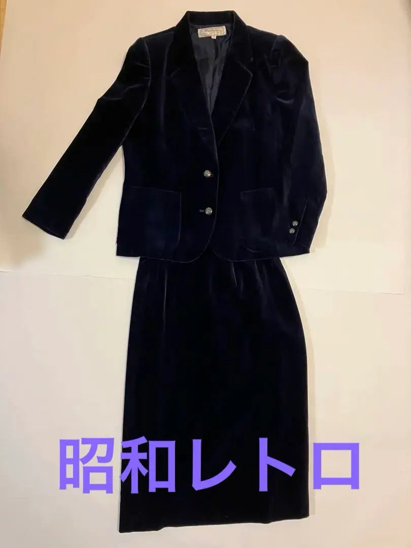 Showa Retro - Jiyugaoka Emaiyu Velvet Setup Suit