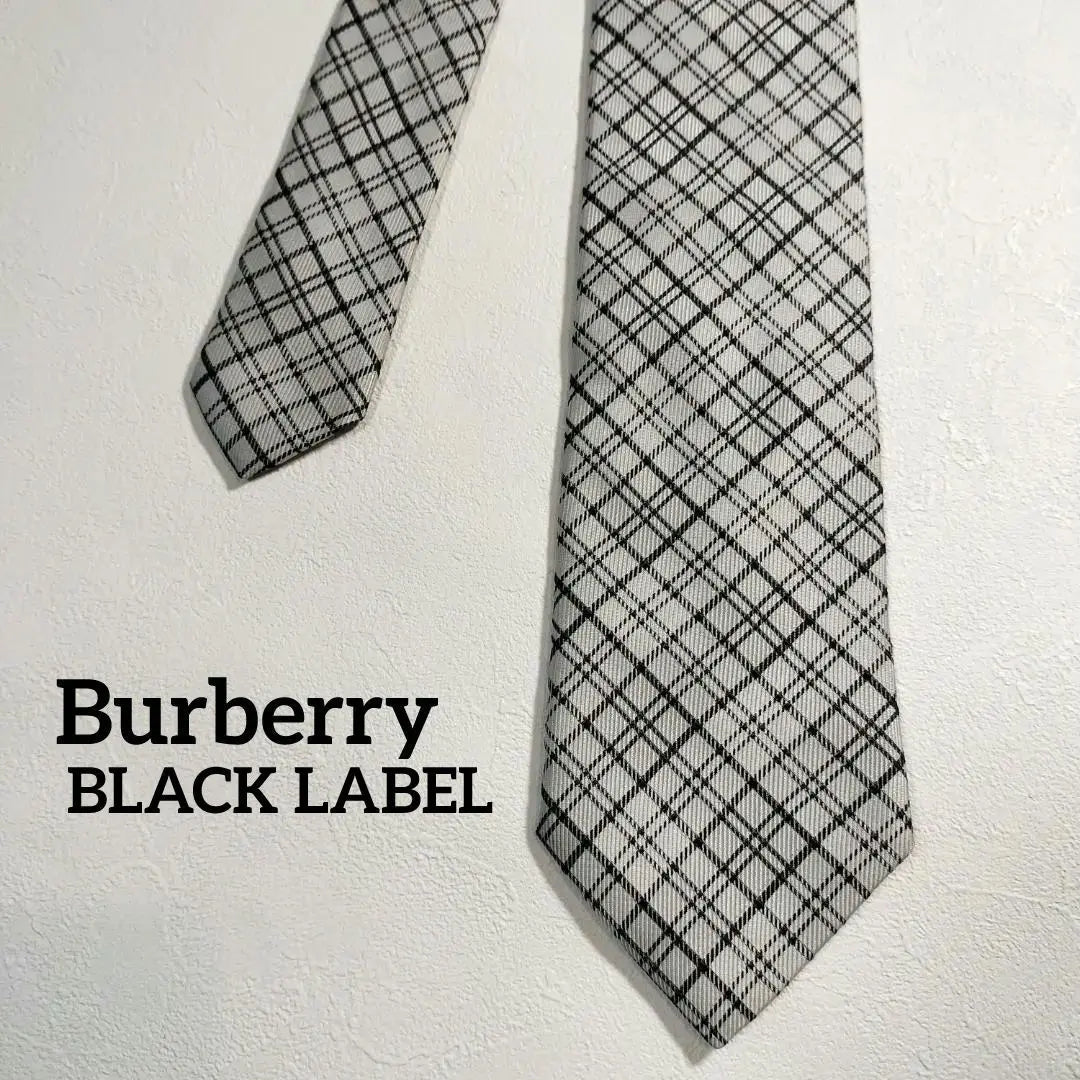 Beautiful condition ✨️Burberry Black Label Tie White Check Silk Made in Japan