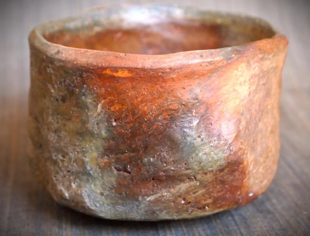 Top work★Yokoyama Naoki 《Master: Kawabata Fumio》★Bizen (Kiln-changing) Naturally cured tea bowl★With box・Cloth