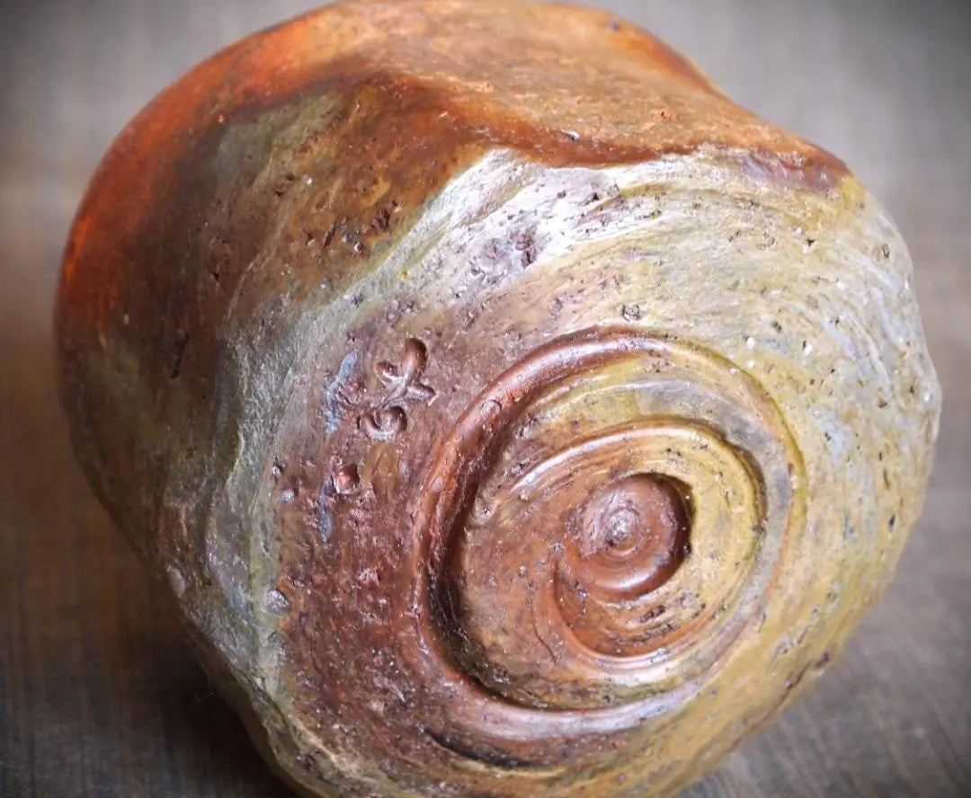 Top work★Yokoyama Naoki 《Master: Kawabata Fumio》★Bizen (Kiln-changing) Naturally cured tea bowl★With box・Cloth