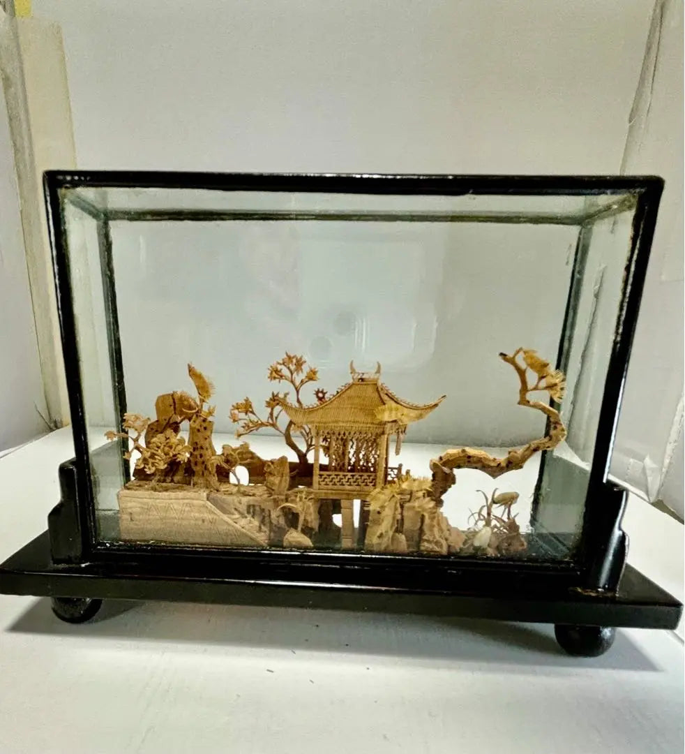 Escultura de arte de corcho vintage Diorama Pagoda Japonesa Asiática Madera Hecha a Mano