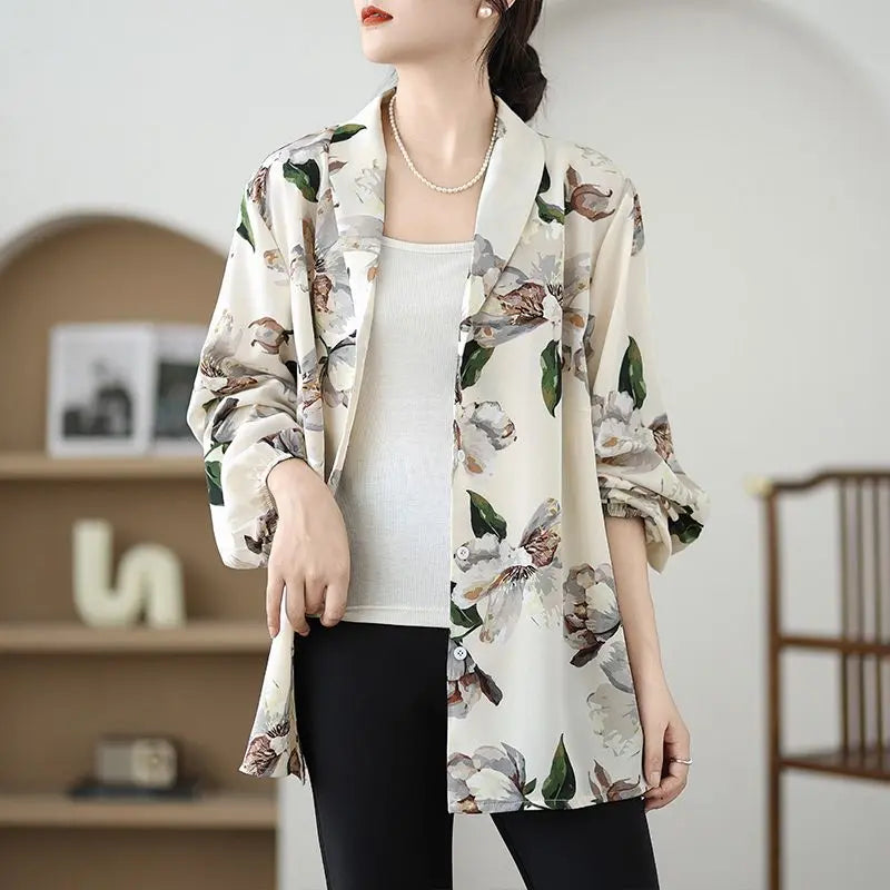 New ◎ Very popular print outerwear for commuting retro and relaxed buttons elegant