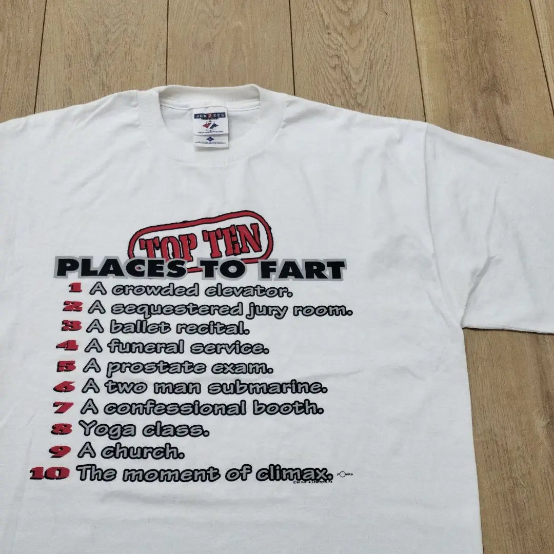 US Used Clothing 2 T-shirt 90s TOP TEN PLACES TO FART White