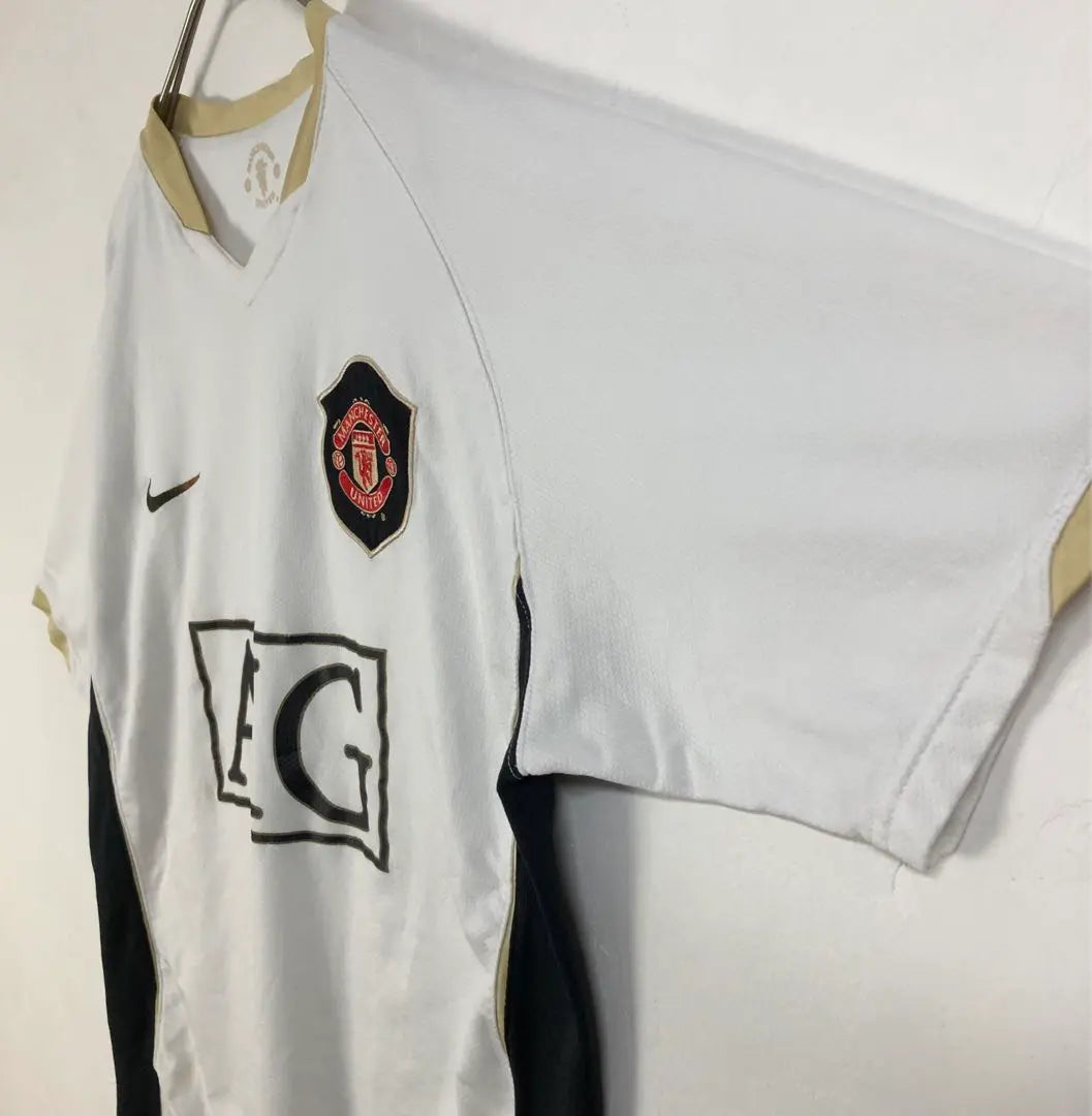 Camiseta de fútbol de uniforme de juego del Manchester 2852 con logotipo bordado en blanco