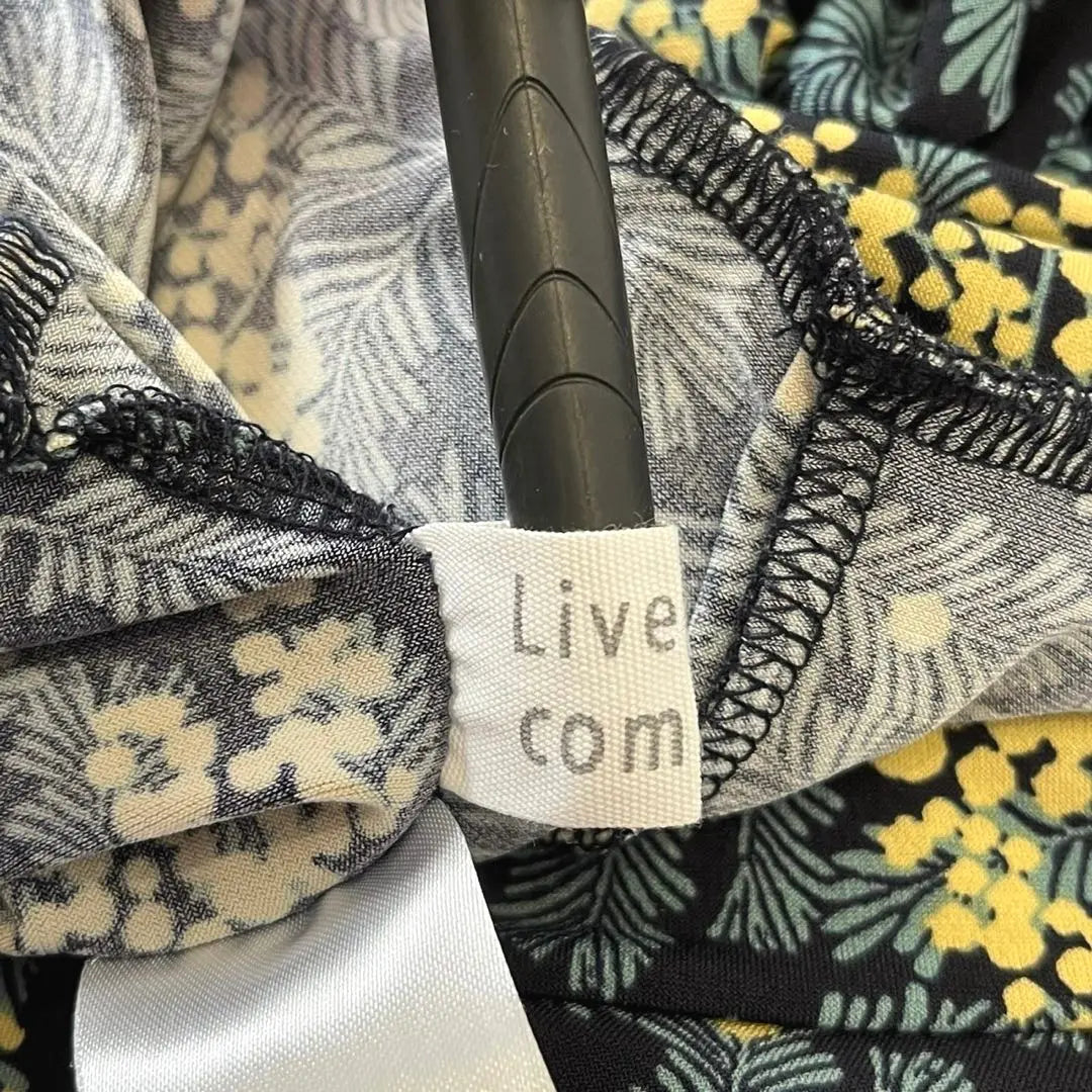 [Rib -in Comfort] LIVE IN COMFORT Flower Pattern Sportwear LL Black | 【リブインコンフォート】Live in Comfort花柄スポーツウェア LL黒