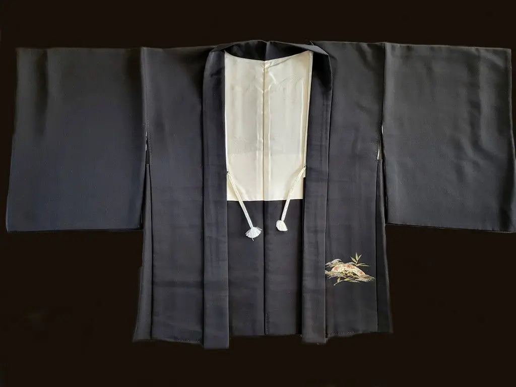 80 [Price reduction] Shipping included Kimono, black haori, haori, embroidered