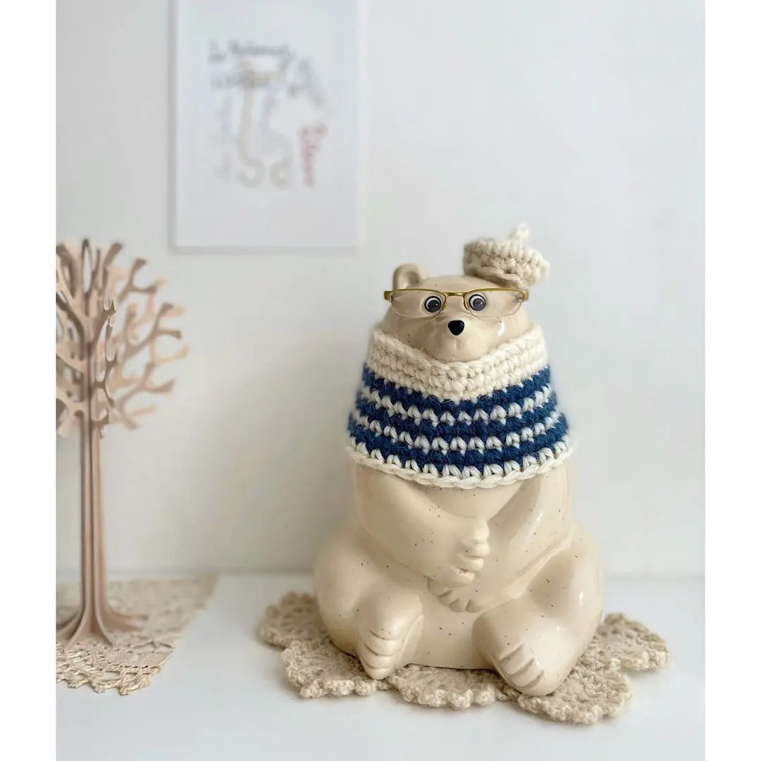 Set of poncho and beret navy blue sirkuma piggy bank changing clothes Northern Europe | ポンチョとベレー帽のセット　紺　しろくま貯金箱　お着替え　北欧