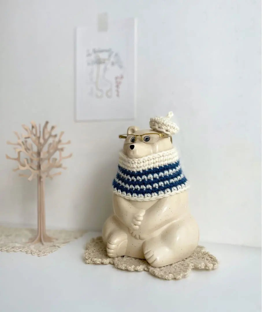 Set of poncho and beret navy blue sirkuma piggy bank changing clothes Northern Europe | ポンチョとベレー帽のセット　紺　しろくま貯金箱　お着替え　北欧