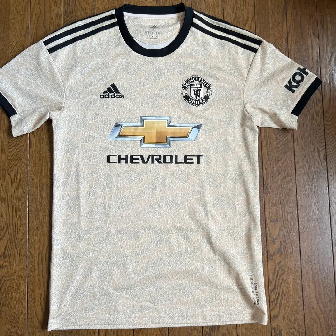 adidas Manchester United soccer shirt cream color