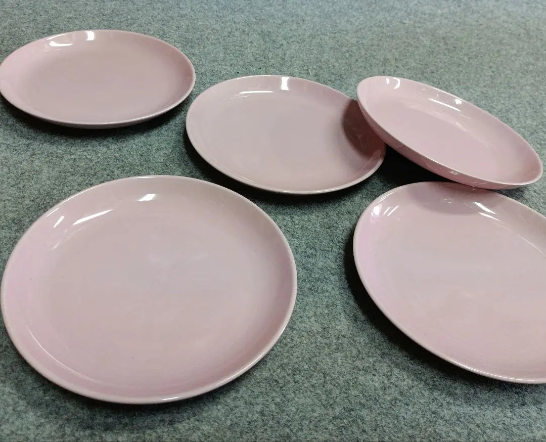 5 pink color 19cm plates