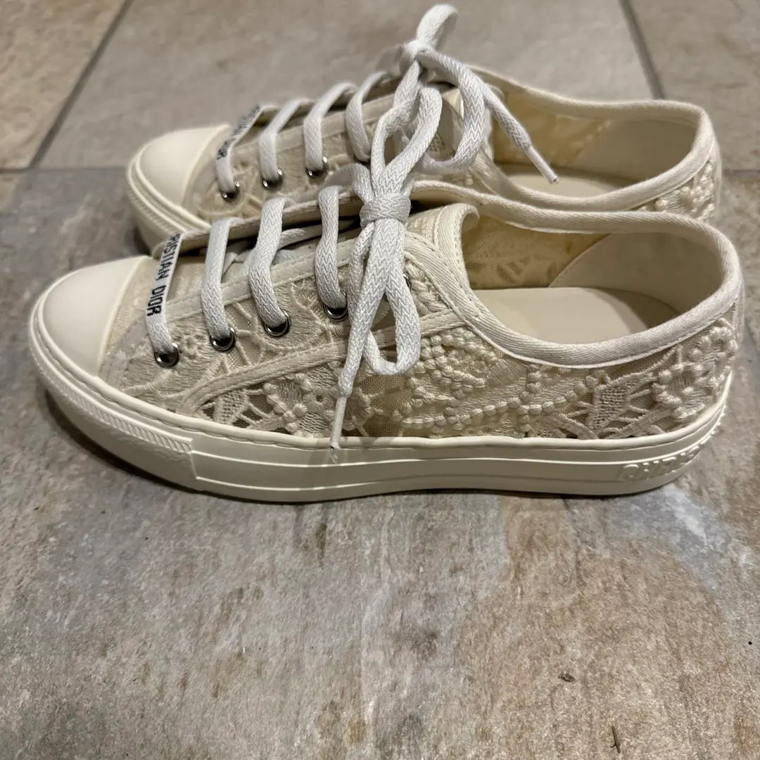 Zapatillas Christian Dior Lace 35 Medio Nuevo Sin Usar | Christian Dior レース スニーカー 35ハーフ 新品未使用