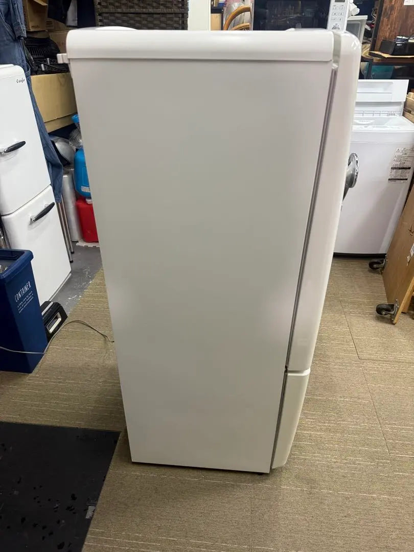 [Trabajos de lavado y desinfección] Electrodomésticos Retro Refrigerador Congelado NACIONAL NR-B16RA-W | 【洗浄消毒作業済】レトロ家電 Nacional 冷凍冷蔵庫NR-B16RA-W